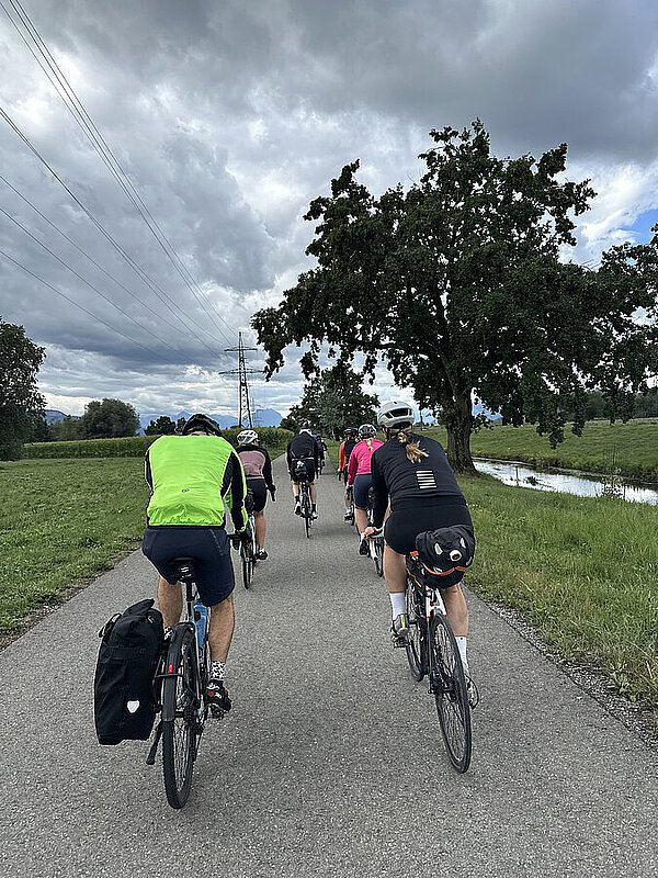 Einmal mit dem Rad rund um den Bodensee Einmal mit dem Rad rund um den Bodensee